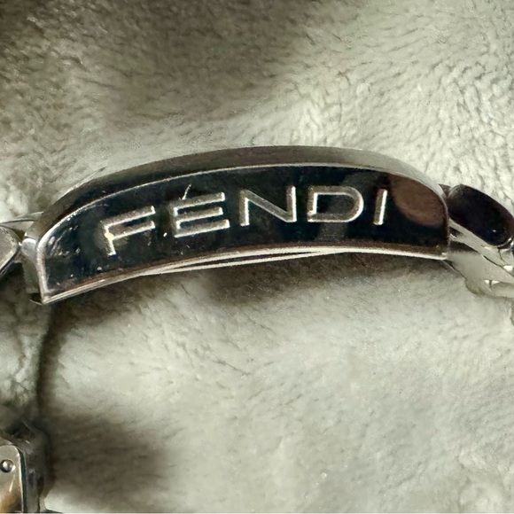 Fendi watch - Picture 3 of 7